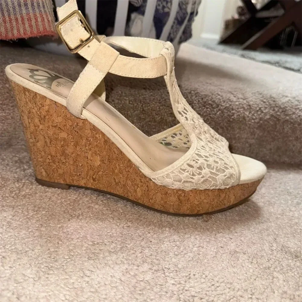 Fergalicious “Lacey” floral lace/ mesh open tie cork wedges beige/tan size 8